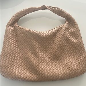 MAKE OFFER!  Elegant light Tan Woven Women's Bag like new